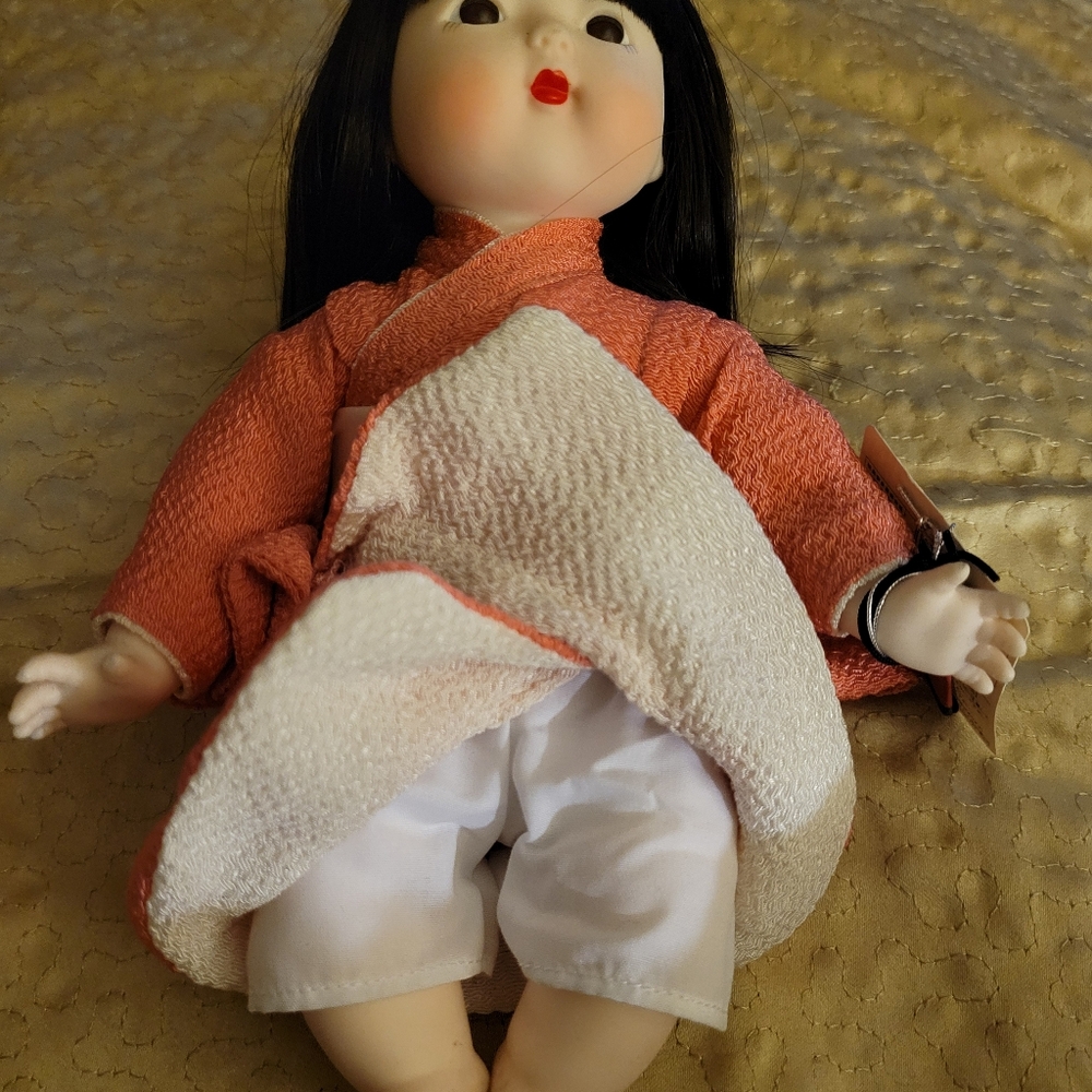 Vintage Japanese Itchimatsu Doll with Black Hair - Picture 2 of 5